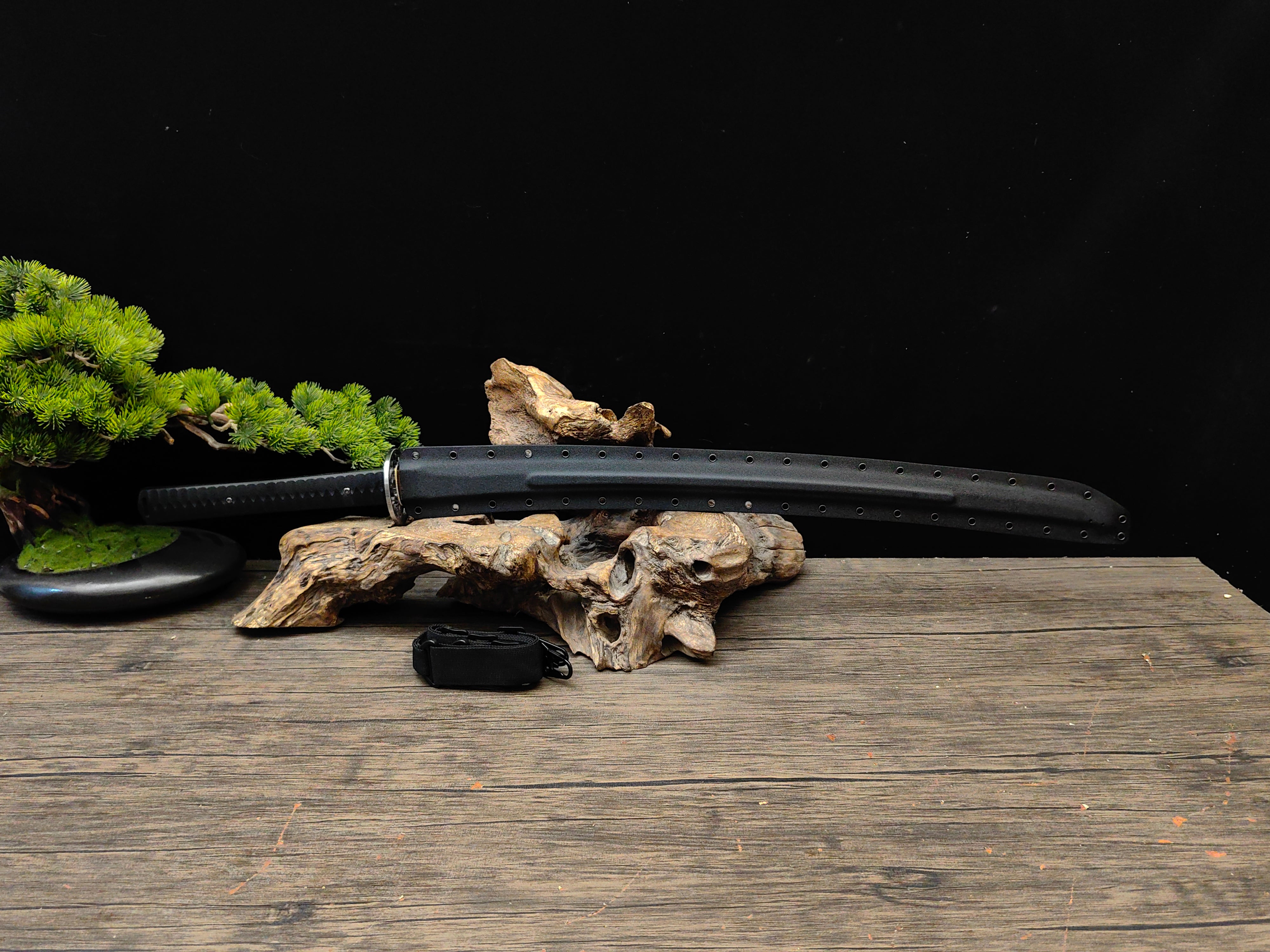 65Mn Tactical Katana – G10 Handle with Kydex Sheath